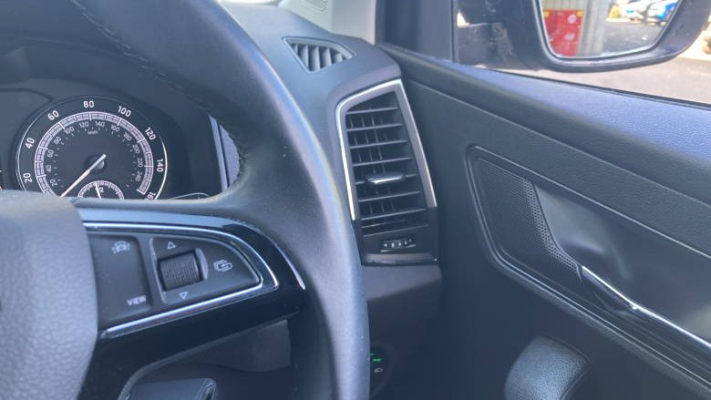 Skoda Karoq 1.5 TSI SE 5dr DSG Petrol Estate